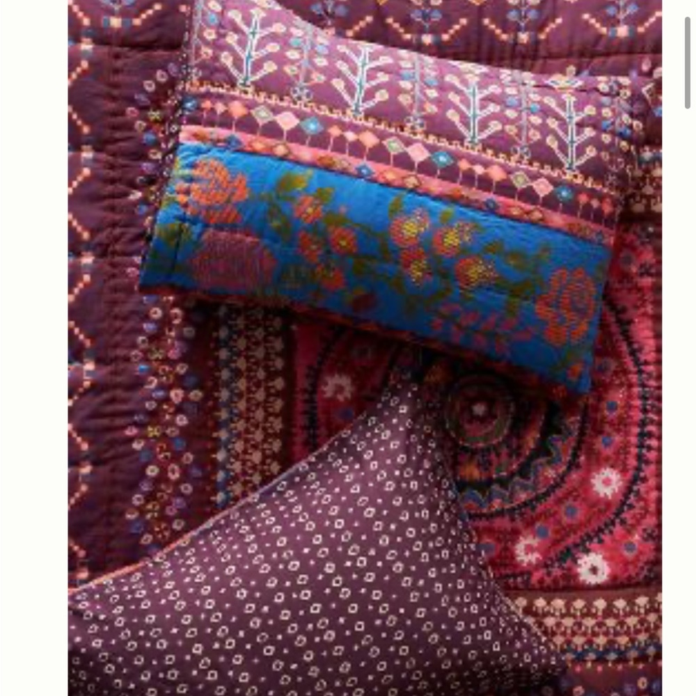 Anthropologie Queen Quilt & Shams